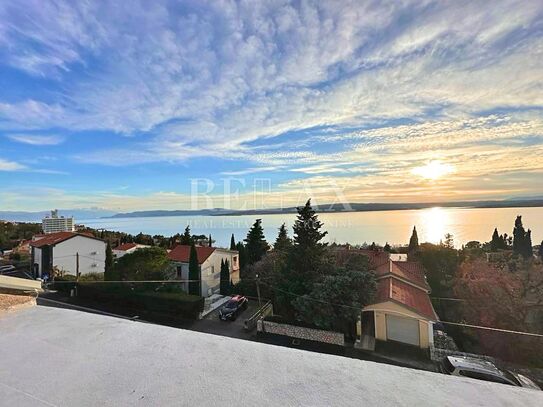 Crikvenica, Dramalj - Dachgeschosswohnung mit Panoramablick