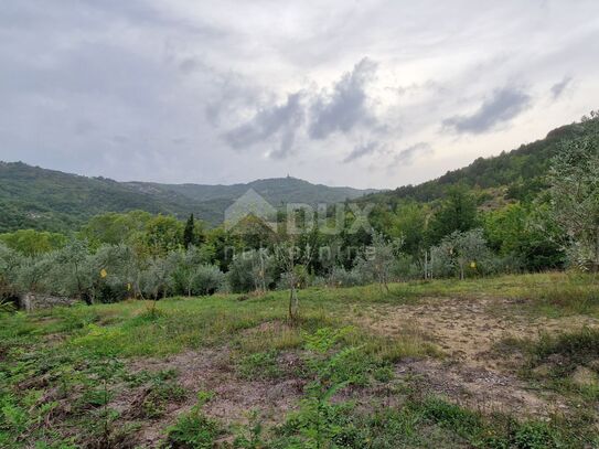 ISTRIEN, GRAČIŠĆE – Grundstückskomplex mit Einrichtungen und schöner Aussicht