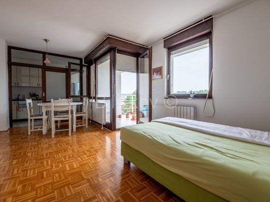 Zu verkaufen, Zagreb, Malešnica, Ein-Zimmer-Wohnung mit Loggia