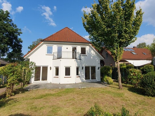 GERÄUMIGES EINFAMILIENHAUS IM BELIEBTEN BERGSTEDT