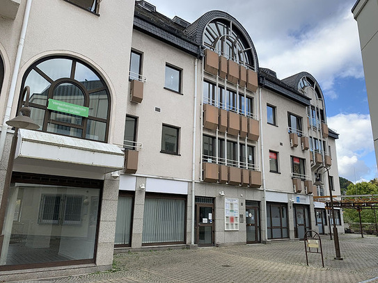 Gewerbeeinheit/ Dienstleister auf ca. 123 m² mit TG-Stellplätzen in zentraler Lage von Idar-Oberstein, Nähe Hbf