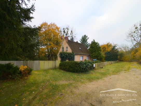 Einfamilienhaus mit viel Potenzial in Stechlin zu verkaufen.