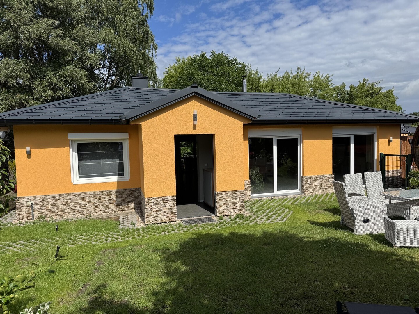 Einfamilienhaus auf 813 m² Grundstück in Bestlage von Berlin-Lübars ZU VERMIETEN. - Photo 1