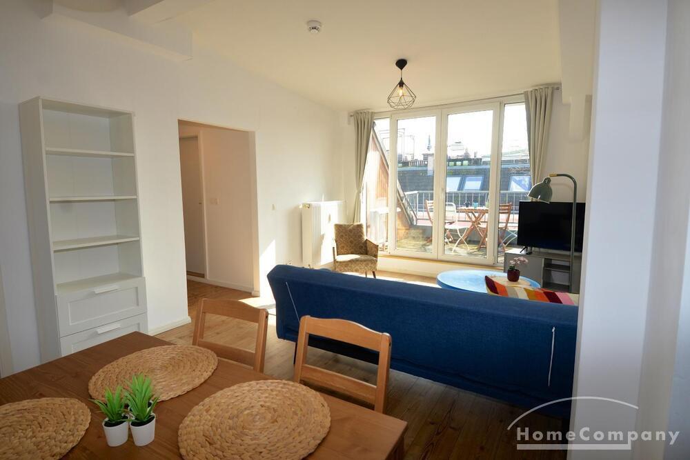 Möblierte 2-Zimmer-Dachgeschosswohnung mit Terrasse in Berlin-Neukölln*** - Photo 1