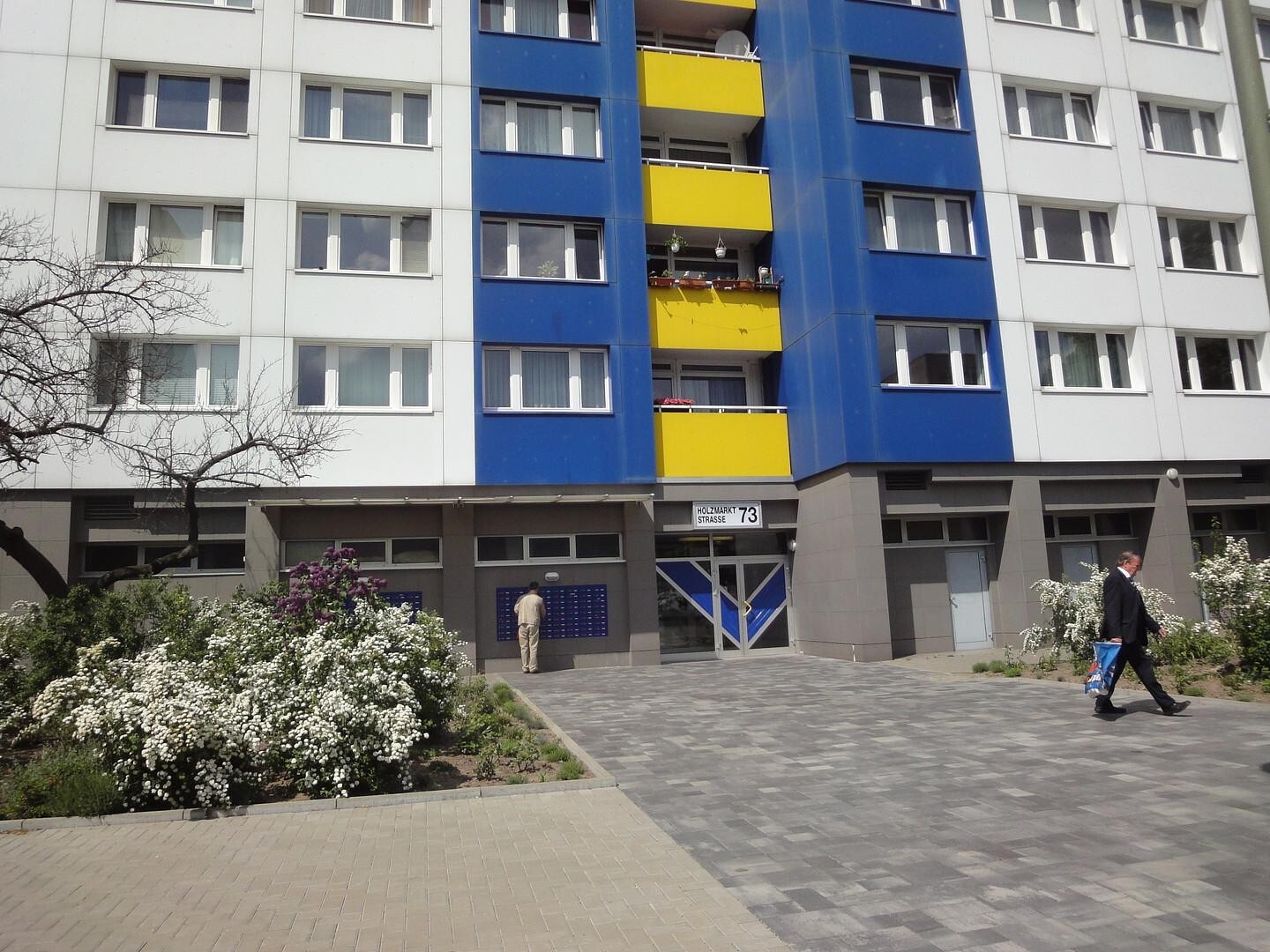 Zuvermieten Liebe Wohnung ,EBK,KELLER< - Foto 1