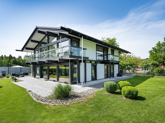 AIGNER - Moderne Fachwerk-Villa mit Traumgarten bei Freising