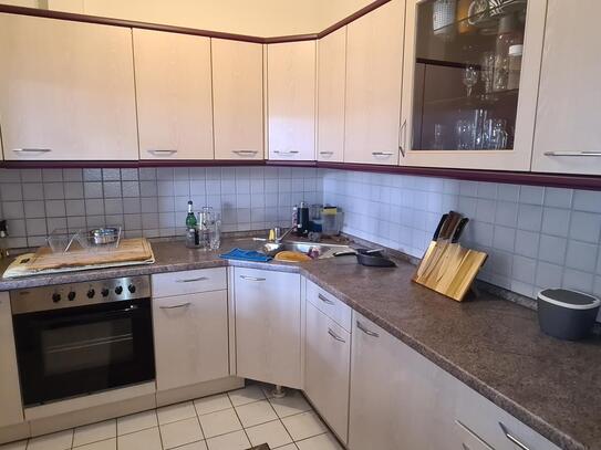 Zweizimmer-Wohnung mit EBK in Wohnkomplex in Eisenberg