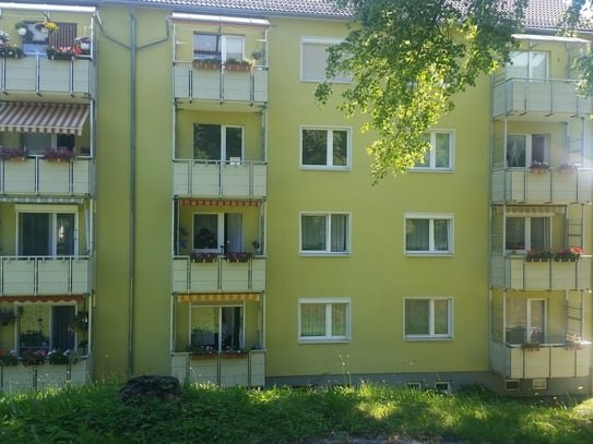 Kleine 3 Raumwohnung mit Balkon