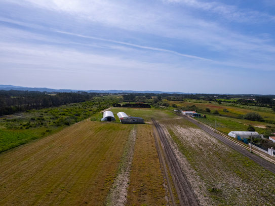 LANDWIRTSCHAFTLICHER BAUERNHOF AM ATLANTIK