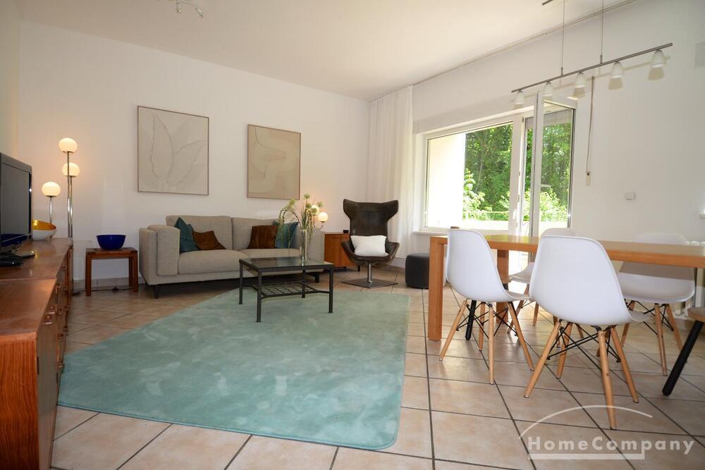 Vollständig möblierte 3,5-Zimmer-Wohnung mit 2 Balkonen und Stellplatz in Berlin-Zehlendorf - Photo 1