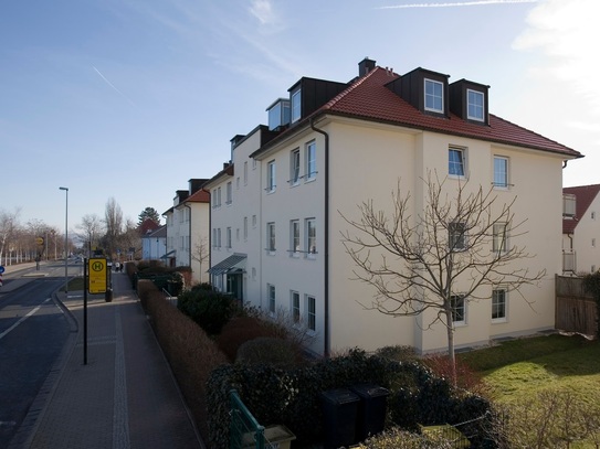 TOP sanierte und rollstuhlgerechte 3-Zimmer-Wohnung.