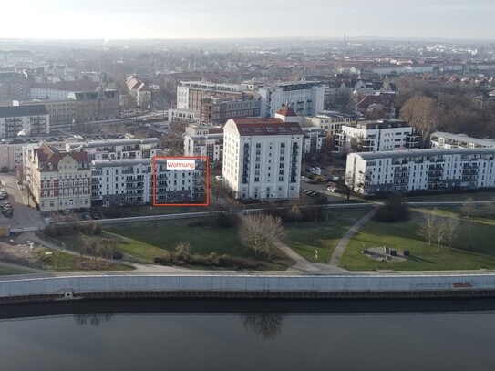 Modernisierte bezugsfertige Wohnung mit Blick auf Elbe, Stadtpark und Dom