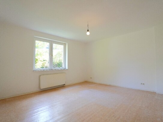 Zentrale 2-Zimmer-Wohnung nahe BiTS  Studenten aufgepasst!