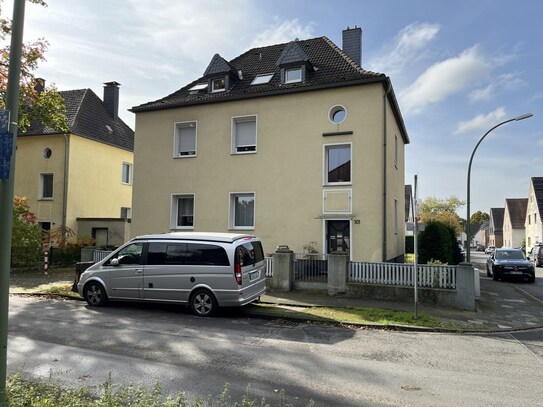 Attraktives 3-Familienhaus mit zusätzlichem Baugrundstück am Lutherpark in DU-Homberg