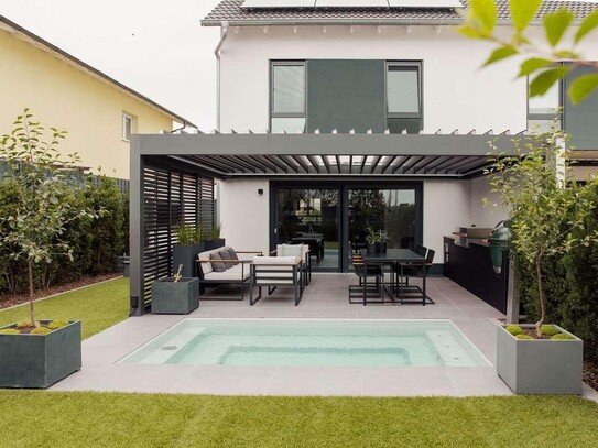 Moderne Doppelhaushälfte mit tollem Garten
