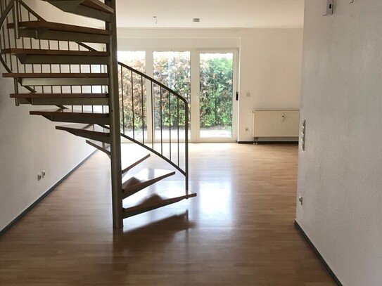 3-ZKB Maisonette-Wohnung, Terrasse + Stellplatz, sofort verfügbar