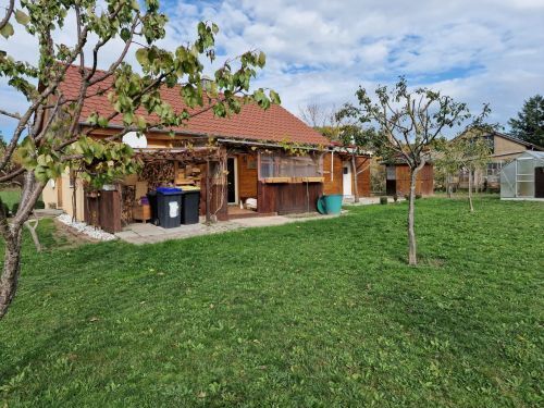 Einfamilienhaus mit kleinem Anbau in Ortsrandlage von 97513 Michelau-Prüssberg bei Gerolzhofen