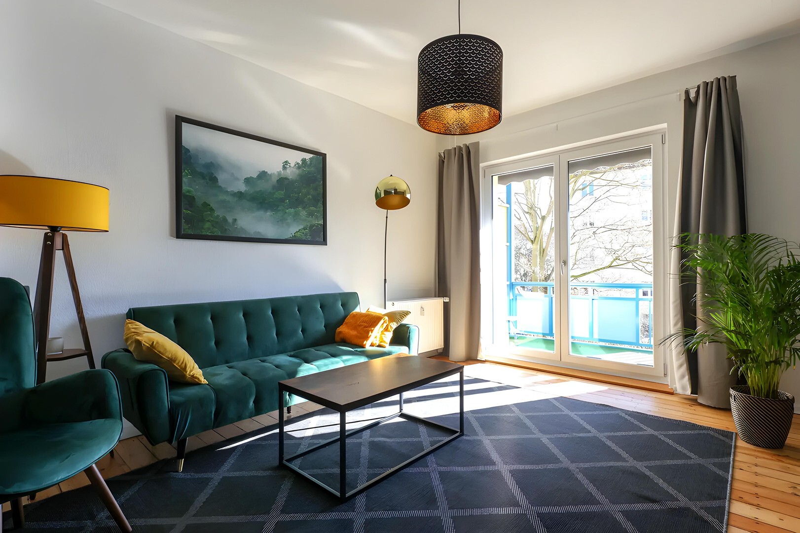 Stilvoll möbliert! Helle 2-Zimmer-Wohnung mit Balkon im Herzen von Prenzlauer Berg - Photo 1