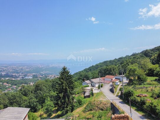 OPATIJA, RUKAVAC - Baugrundstück mit legalisiertem Haus, Meerblick, ruhige Lage