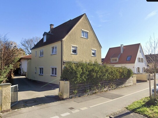 Mehrfamilienhaus in Waldperlach mit 3 Wohnungen ggf Baugenehmigung Doppelhaus / Villa