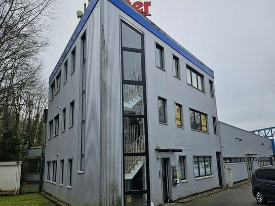 Top renovierte Büro-Praxisfläche am Hildener-Kreuz