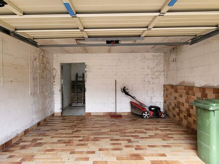 1-2-Familienhaus mit viel Platz in guter Lage