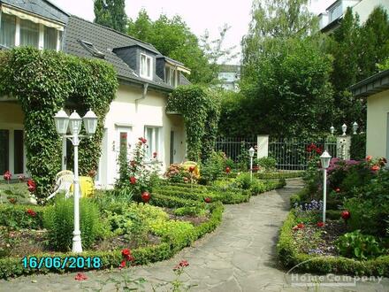 Voll möbliertes Apartment in einer schönen begrünten Hofanlage in Köln-Lindenthal!