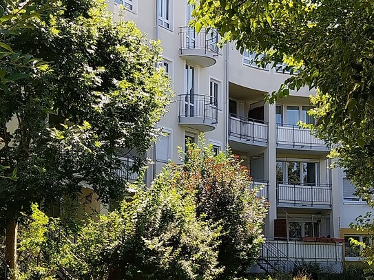 "UNTERMENZING", S2, FREIE und ruhige 2-Zi.-Whg, West-Balkon