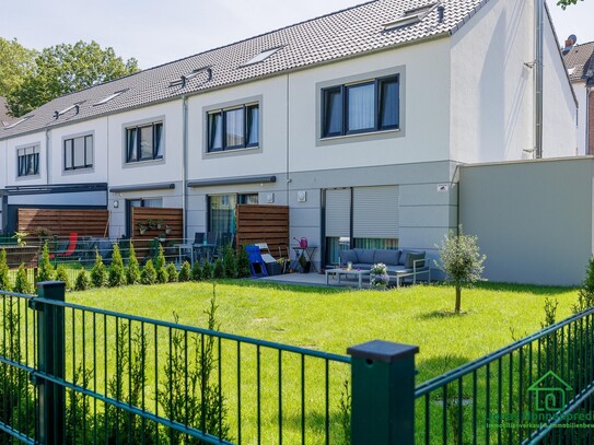 Neubau-Reihenhaus in Lützow: Modernes Wohnen auf ca. 110 m² mit Terrasse und Stellplatz