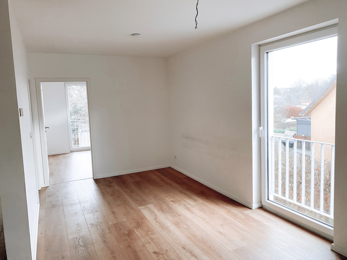 Moderne 3 - Zimmer Neubauwohnung im Grünen - Photo 1