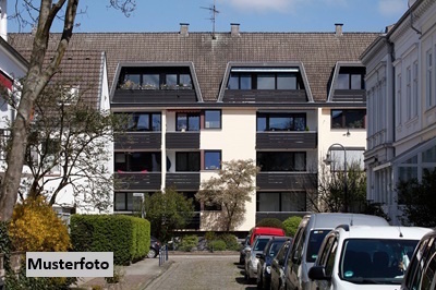 Dreifamilienhaus und Garage + provisionsfrei +