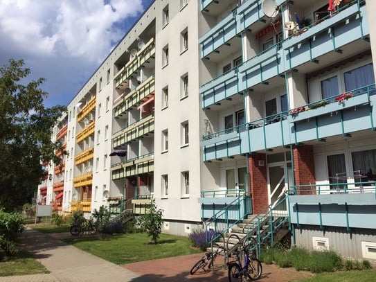 3 Zimmer Wohnung mit EBK und Balkon