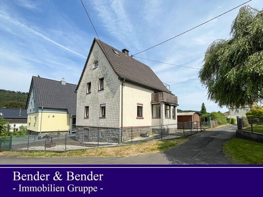 Modernisierungsbedürftiges Einfamilienhaus in ruhiger Lage von Windeck!