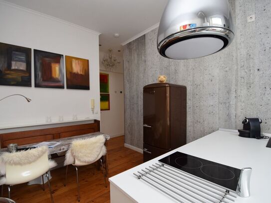 Kleine Altbau-Wohlfühloase mit Internet und Balkon zwischen Zoo und HBF