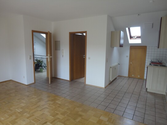 AS-Immobilien.com+hübsches Single-Apartment-Supermarkt,Innenstadt,Busanbindung in unmittelbarer Nähe