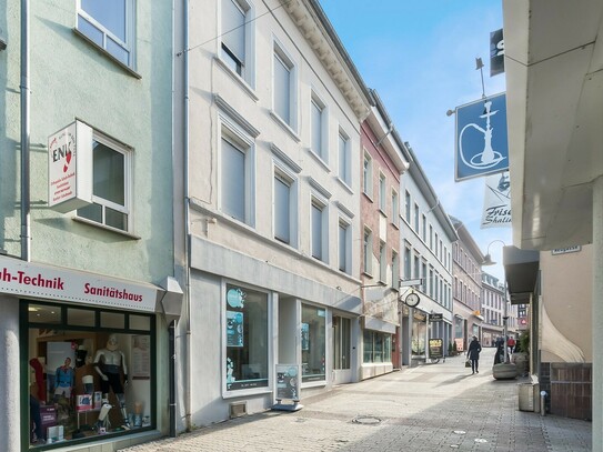 Geräumige 4 Zimmer-Wohnung mit Einbauküche in Bingen Stadt