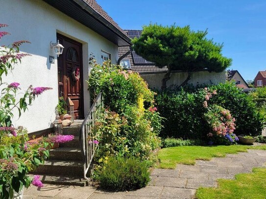 Einfamilienhaus mit tollem Garten in ruhiger Sackgassenlage