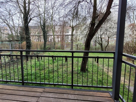 Familienfreundliche 3 Zimmer in ruhiger Seitenstraße-Hochparterre