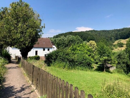 ** Grundstück in idyllischer Lage zu verkaufen **