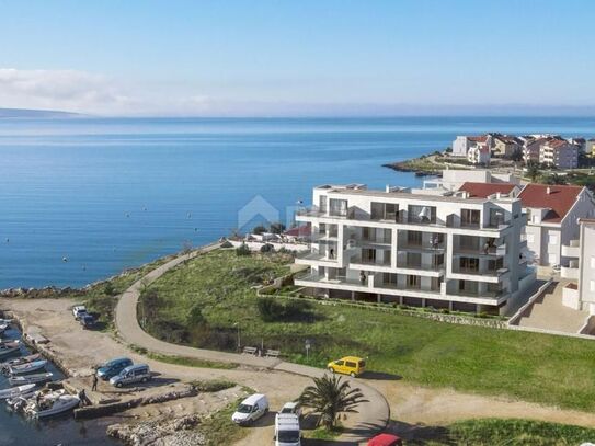 INSEL PAG, POVLJANA - Luxuriöse Dreizimmerwohnung, erste Reihe zum Meer