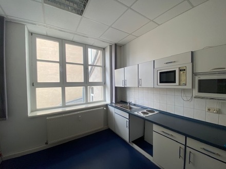Büro-,Kanzlei-, Praxis-,Kursräume in 1 A Lage von Bernburg