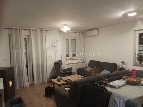 Wohnung Mladenići, Viškovo, 90m2