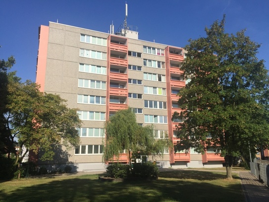 LOHMAR-Zentrum, gepflegtes Appartement, ca. 26 m² Wfl., Wannenbad, Balkon, Keller.