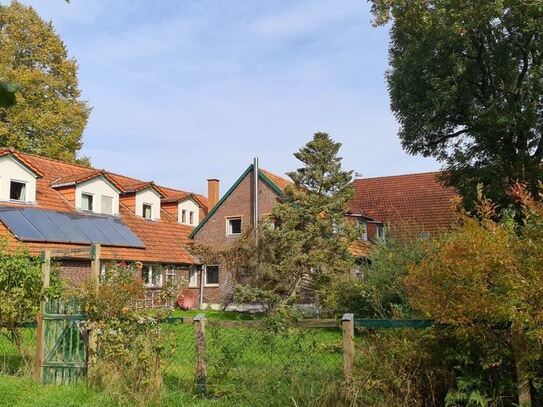 Mehrgenerationshaus auf ehem. Bauernhof, Nähe Nordseebad Dangast – Pferdehaltung möglich -