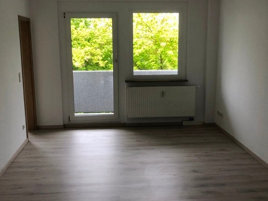 3 Raum Wohnung mit Balkon sofort frei