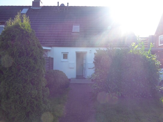 Bad Bramstedt 1,5 Zimmer, Pantry, Vollbad m. Dusche, grosser Balkon, 48 qm