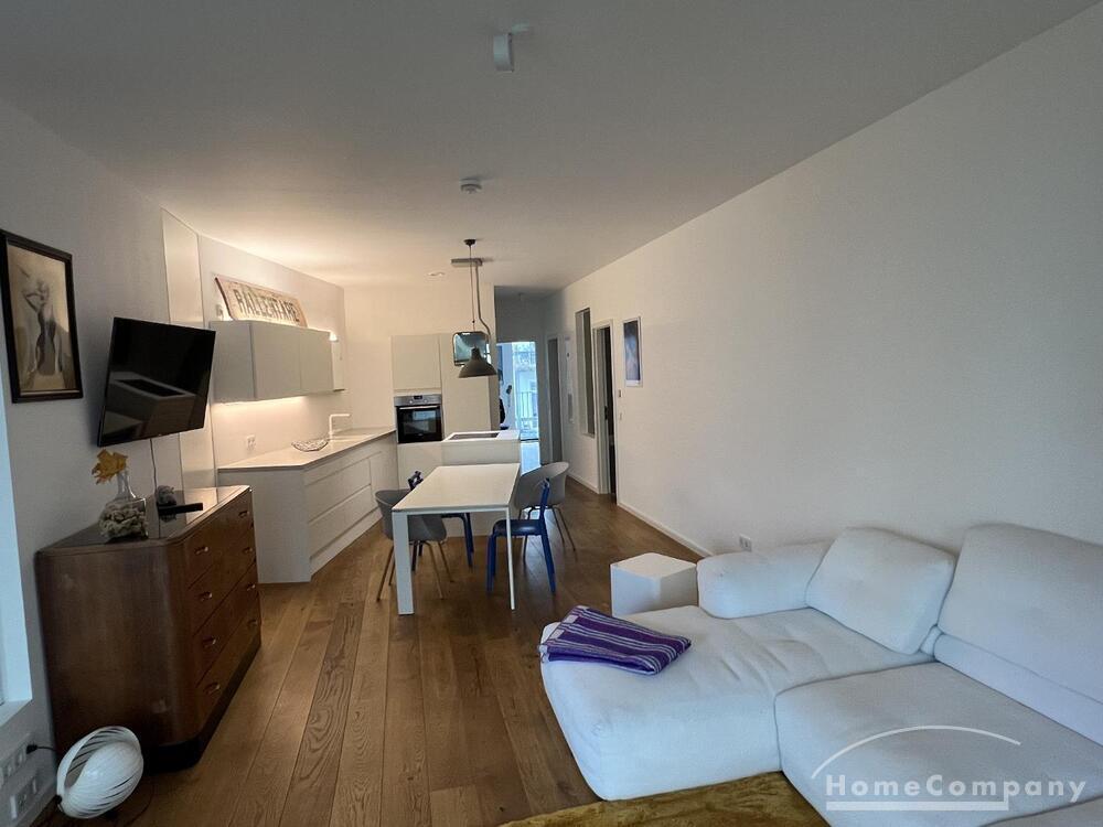 Helle, möblierte 3-Zimmer-Wohnung mit zwei Balkonen im Herzen von Berlin-Mitte - Photo 1