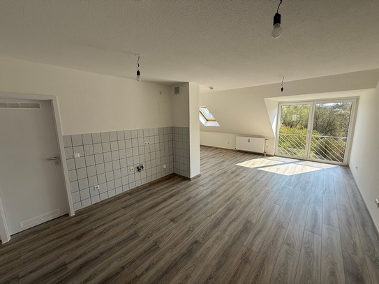 Frisch sanierte 2-Zimmer-Wohnung in beliebter Wohngegen am Hageberg