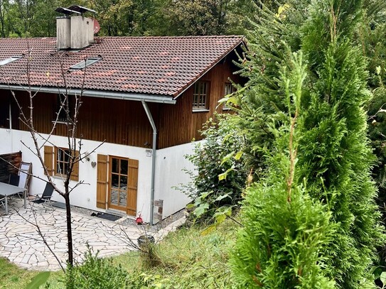 Traumhafte DHH als Ferienhaus in ruhiger Lage mit Bergblick – Ideal für Wanderer und Skifahrer