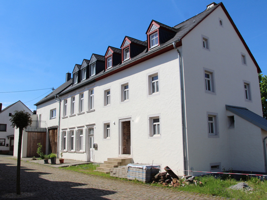 Kernsaniertes Mehrfamilienhaus in BERGWEILER